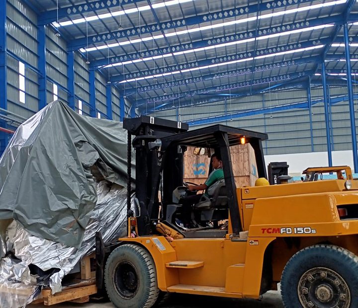 sewa forklift parungkuda sukabumi