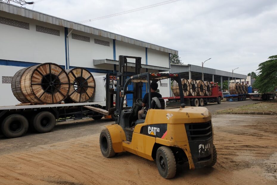 rental forklift cinere depok