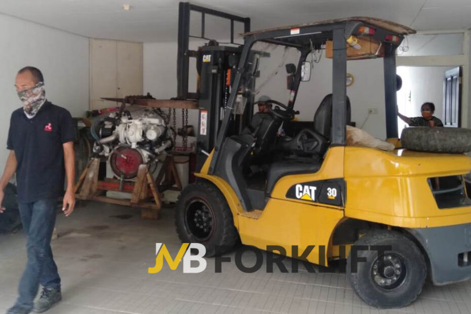 rental forklift cimahi 24 jam