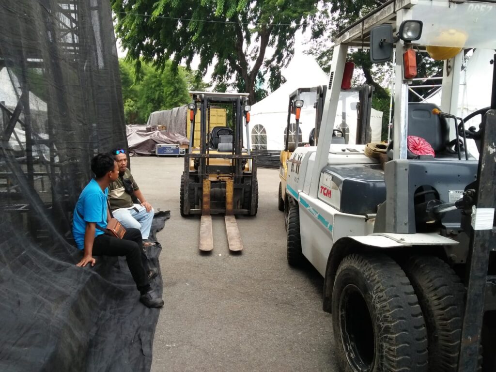 sewa forklift jakarta selatan, sewa forklift senayan, sewa forklift pasar minggu, sewa forklift cilandak, sewa forklift kebayoran, sewa forklift mampang, rental forklift jakarta