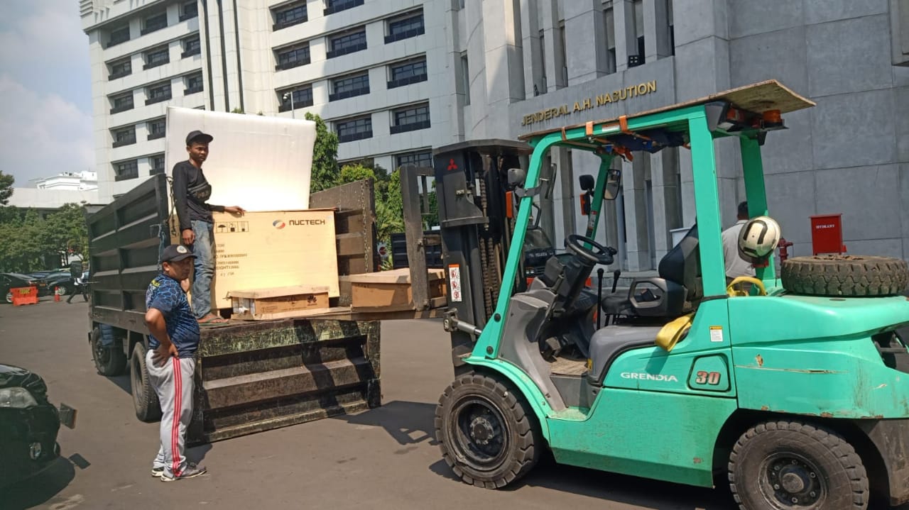 rental-forklift-cisaat-sukabumi-24-jam