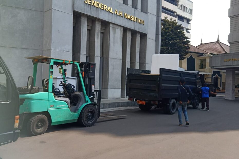 rental forklift termurah cisarua bogor