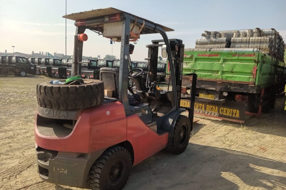 sewa forklift pelabuhan ratu sukabumi harga murah pelayanan nomor 1