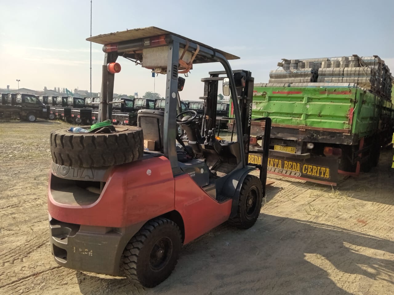sewa-forklift-pelabuhan-ratu-nomor-1-harga-murah