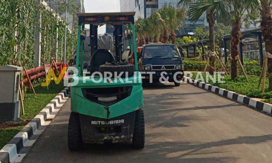 sewa forklift lenteng agung jakarta selatan
